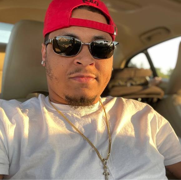 Meet your Posher, Derek - Picture 1 of 1